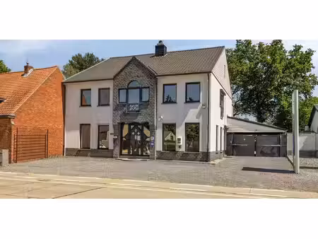 duplex à vendre à paal pour € 350.000 avec 4 chambres à coucher
