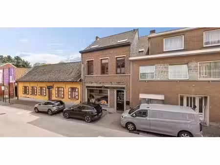 bâtiment commercial à vendre à gaasbeek pour € 449.000 avec 3 chambres à coucher