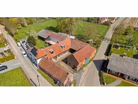 ferme à vendre à zegelsem pour € 435.000 avec 3 chambres à coucher
