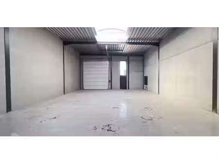 bâtiment d’entreprise à vendre à berlare pour € 261.000