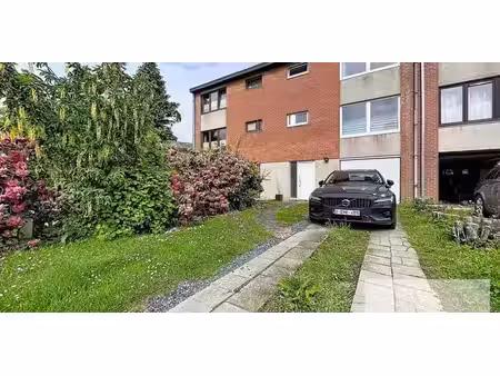 sous option - maison à vendre à nivelles avec 3 chambres à coucher