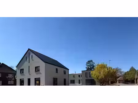 sous option - bâtiment commercial à vendre à neeroeteren avec 4 chambres à coucher