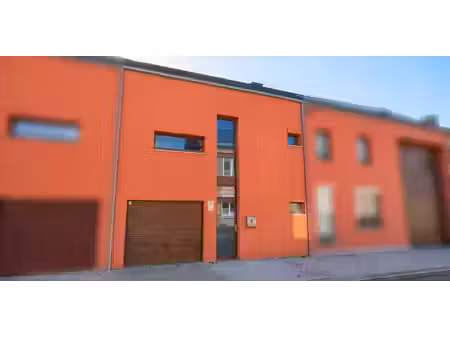 sous option - villa à vendre à villers-l'évêque avec 3 chambres à coucher