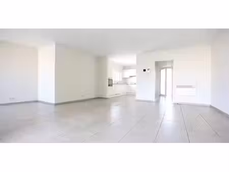sous option - appartement à vendre à bousval avec 2 chambres à coucher