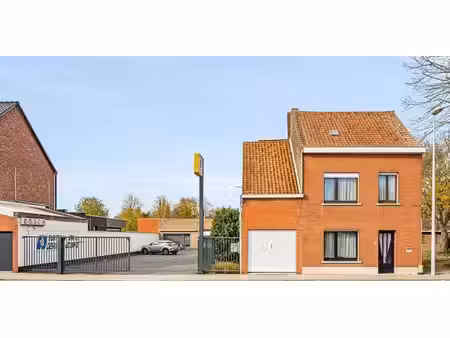 bâtiment commercial à vendre à wervik pour € 399.000 avec 2 chambres à coucher