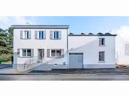 sous option - maison à vendre à villers-saint-siméon avec 4 chambres à coucher