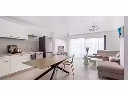 duplex à vendre à sint-pieters-leeuw pour € 345.000 avec 3 chambres à coucher