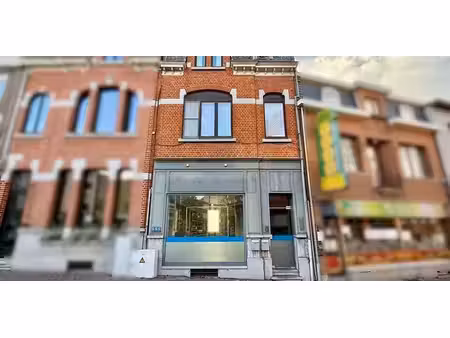 bien commercial à vendre à nederbrakel pour € 249.000 avec 4 chambres à coucher