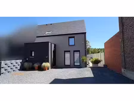 sous option - maison à vendre à harchies avec 3 chambres à coucher