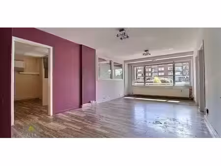 petit magasin à vendre à evere pour € 360.000 avec 4 chambres à coucher