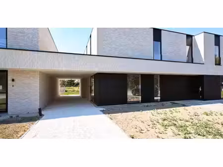 maison à vendre à beverst pour € 405.000 avec 3 chambres à coucher