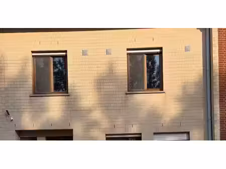 sous option - maison deux facades à vendre à koningshooikt avec 5 chambres à coucher