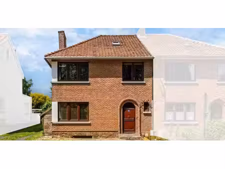 sous option - maison à vendre à dion-le-val avec 3 chambres à coucher