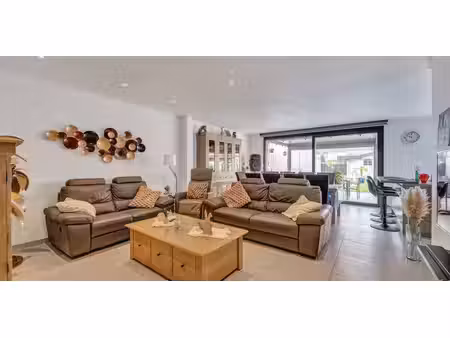app. rez-de-chaussée à vendre à liedekerke pour € 360.000 avec 2 chambres à coucher