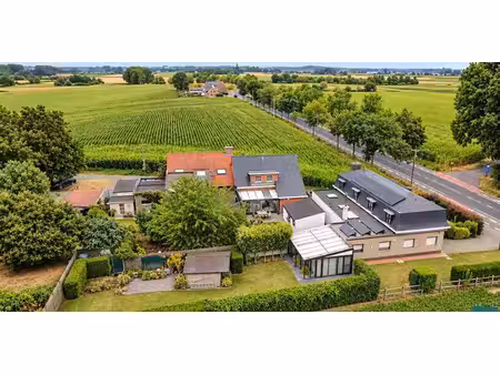 maison à vendre à bossuit pour € 399.000 avec 3 chambres à coucher