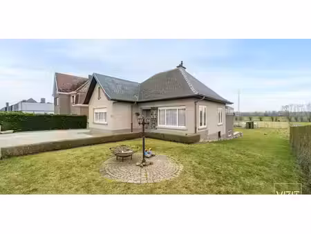 bungalow à vendre à outer pour € 399.000 avec 2 chambres à coucher
