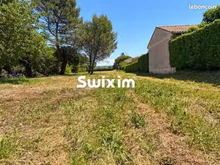 terrain 700 m² montélimar