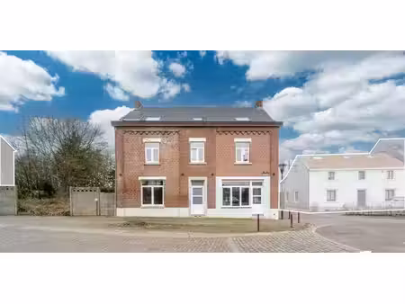 sous option - maison à vendre à trognée avec 5 chambres à coucher