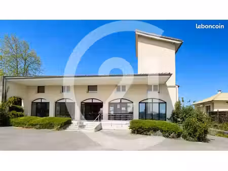 boutique 740 m² valence