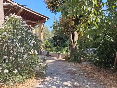 maison en pierre pleine de charme