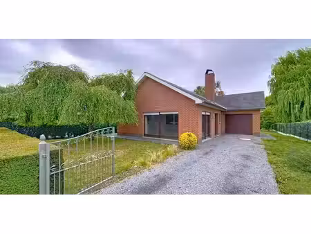 maison à louer à froidmont pour € 990 avec 3 chambres à coucher