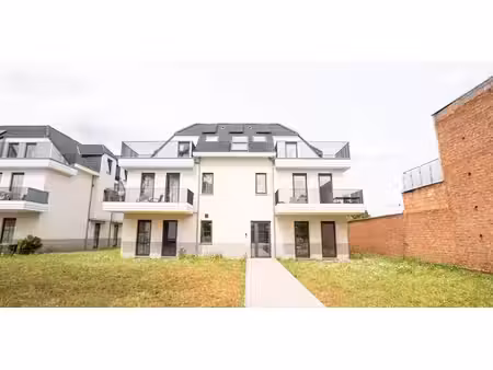 sous option - penthouse à louer à boechout avec 2 chambres à coucher