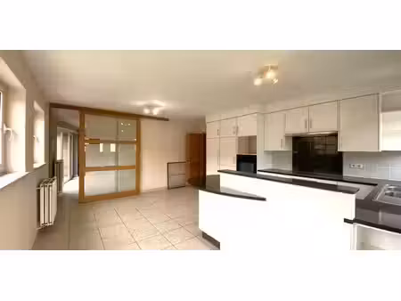appartement à louer à wakken pour € 860 avec 2 chambres à coucher