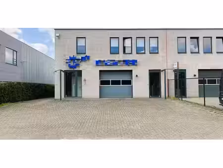 bâtiment d’entreprise à louer à zandhoven pour € 2.400