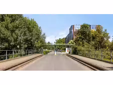 bureau à louer à anderlecht pour € 2.000