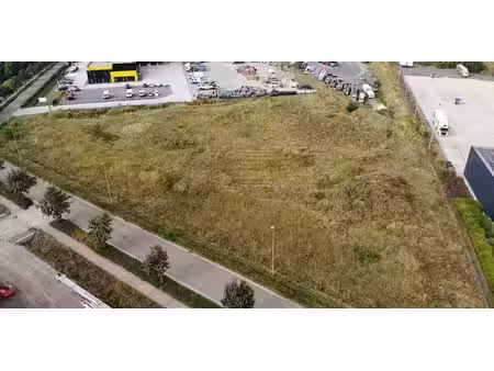 terrain industriel à vendre à genk pour € 1.200.000