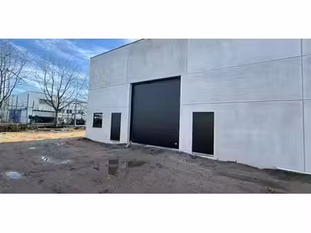 entrepôt à louer à evergem pour € 2.000