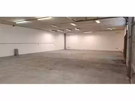 entrepôt à louer à lint pour € 1.950