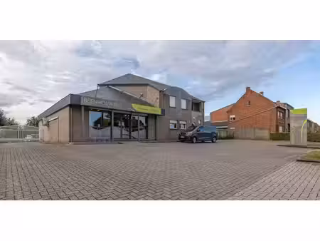 entrepôt à vendre à scherpenheuvel pour € 889.000 avec 3 chambres à coucher