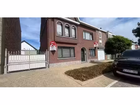 entrepôt à vendre à geluwe pour € 600.000 avec 3 chambres à coucher