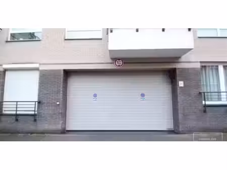 box à louer à etterbeek pour € 100
