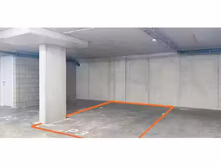 place de stationnement à louer à kermt pour € 85
