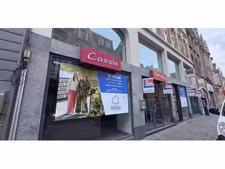 bien commercial à louer à ieper pour € 1.900
