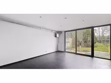 bâtiment commercial à louer à kortenberg pour € 990