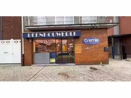 bâtiment commercial à louer à leest pour € 1.995