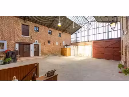 entrepôt à vendre à vinalmont pour € 995.000 avec 6 chambres à coucher