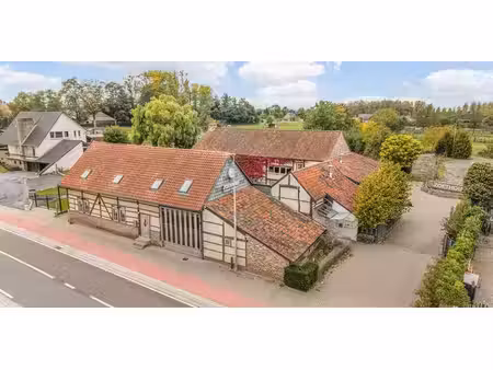 bien commercial à vendre à wellen pour € 1.150.000 avec 4 chambres à coucher