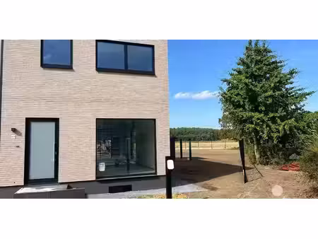 maison à louer à wilsele pour € 1.850 avec 4 chambres à coucher