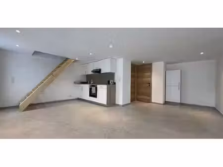 maison à louer à péruwelz pour € 700 avec 1 chambre à coucher
