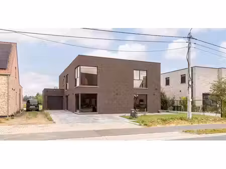 maison à vendre à onze-lieve-vrouw-waver pour € 1.149.000 avec 5 chambres à coucher