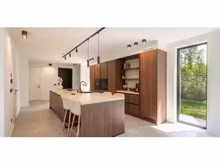 villa à louer à genk pour € 2.600 avec 3 chambres à coucher
