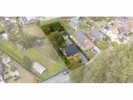 sous option - villa à vendre à eke avec 3 chambres à coucher