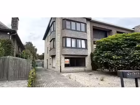 app. rez-de-chaussée à louer à brasschaat pour € 975 avec 2 chambres à coucher