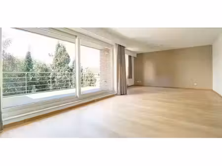 sous option - duplex à louer à kraainem avec 3 chambres à coucher