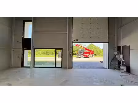 bâtiment d’entreprise à louer à welle pour € 2.000