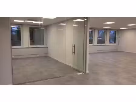 bureau à louer à houthalen pour € 1.000